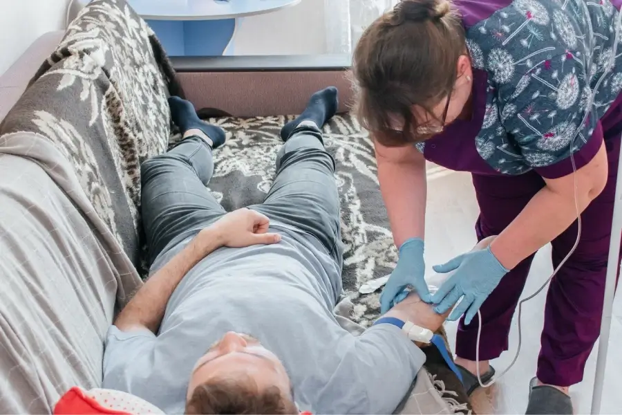 Срочный вывод из запоя в Эстосадке: быстро, недорого
